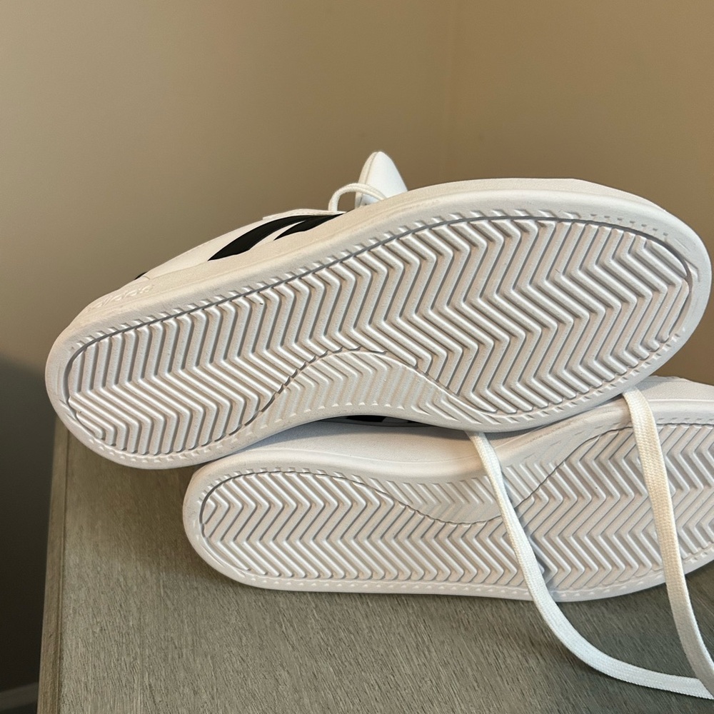 Adidas Grand Court Cloudfoam White Sneakers Black Stripes Size 6 New without Box - Picture 6 of 8